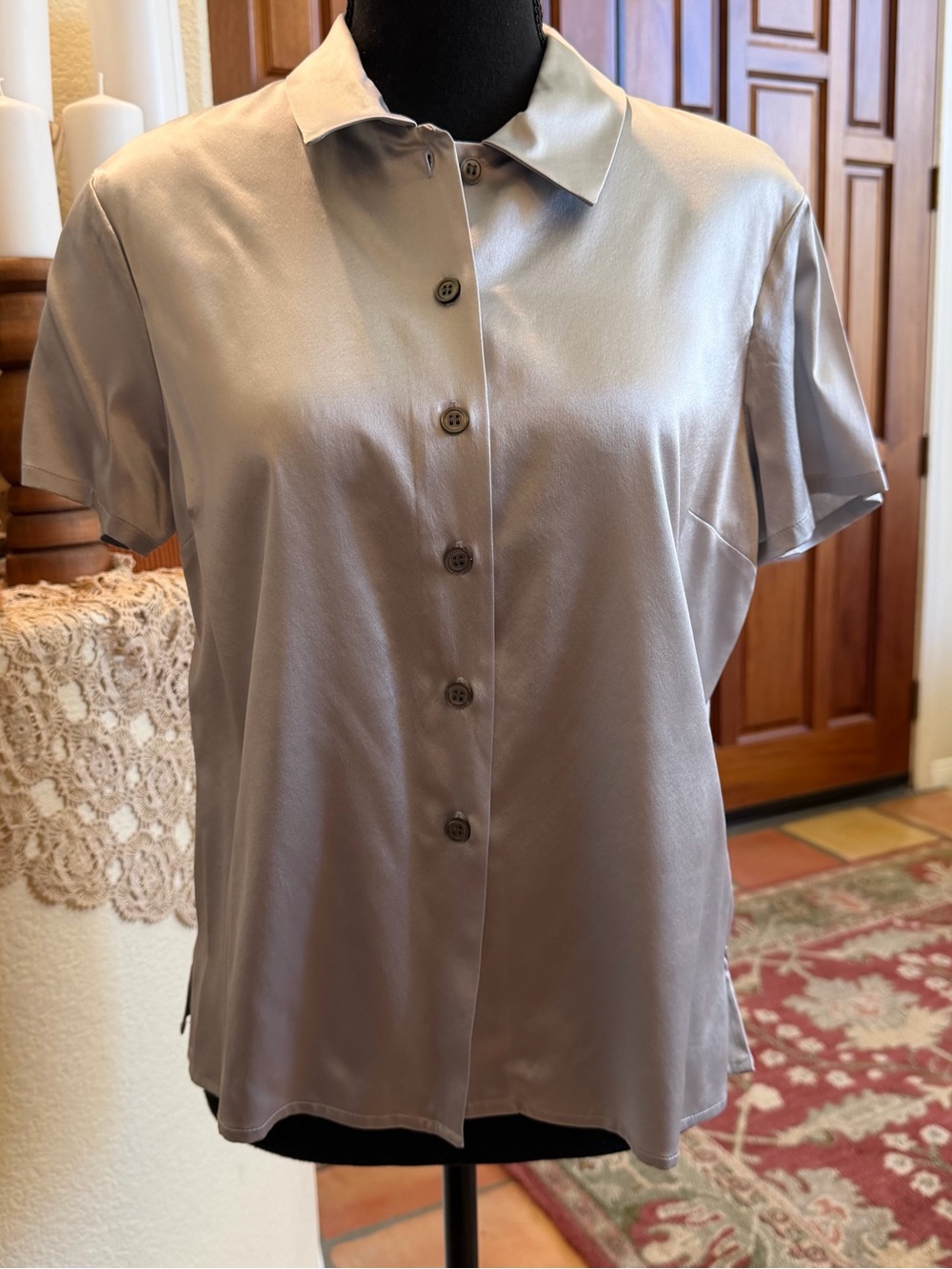 BCBG MAX AZRIA Women's Silk Spandex Beige Stretch Button Front Shirt Sz L